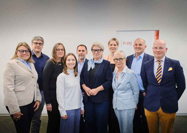 Die Mitglieder des BVPG-Vorstands nach ihrer Wahl bei der Mitgliederversammlung 2026 - &copy; Andr&eacute; Wagenzik
