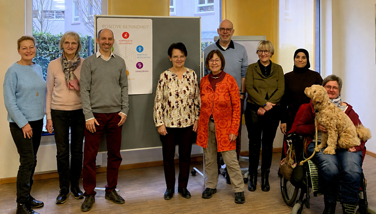 Abbildung 2.: Schulung von Ehrenamtlichen des freiwilligen Besuchsdienstes zum Konzept Positive Health (Stadt Witten 2026) &copy; Positive Health International (PHI)/institute for Positive Health (iPH)