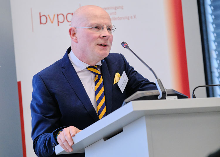 Portr&auml;t von Dr. Christian von Dewitz auf der BVPG-Mitgliederversammlung 2026.